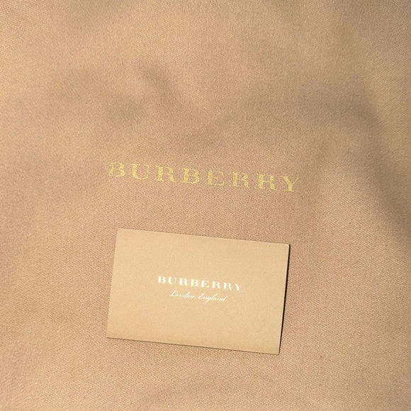 Burberry Black and Cream Plaid Tote Bag “Doodle tote” REVERSIBLE 🔄 - Picture 6 of 6